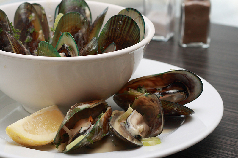 Turo-Turo - cream tahong