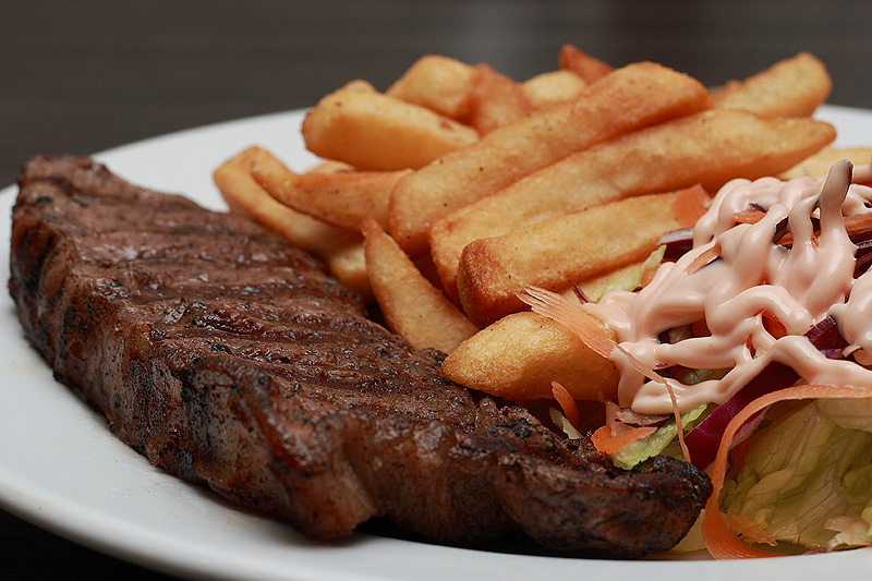 Steak'n Chips